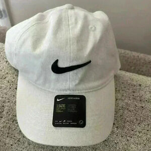 Nike Women’s Heritage 86 Adjustable Hat, White